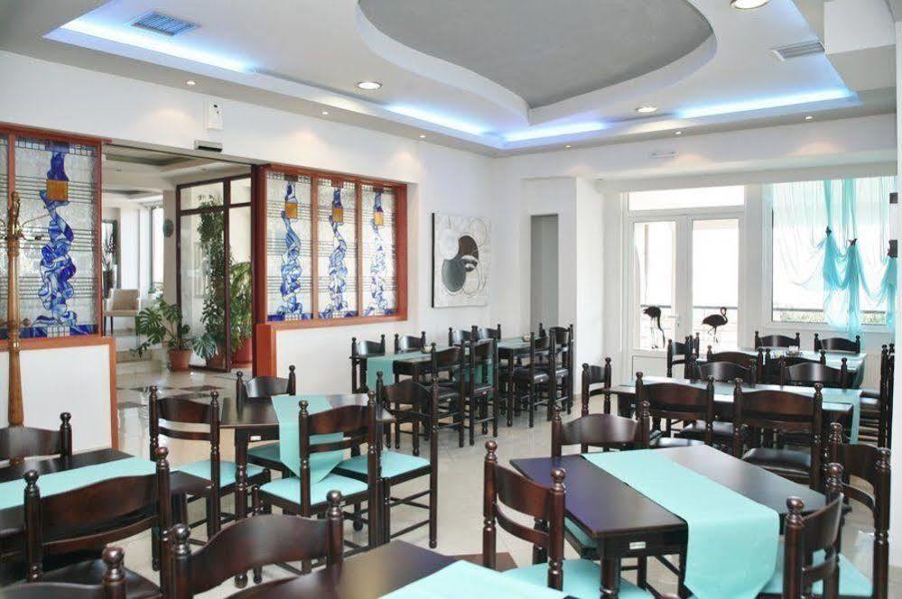 Assembly Hotel Anchialos Exterior photo